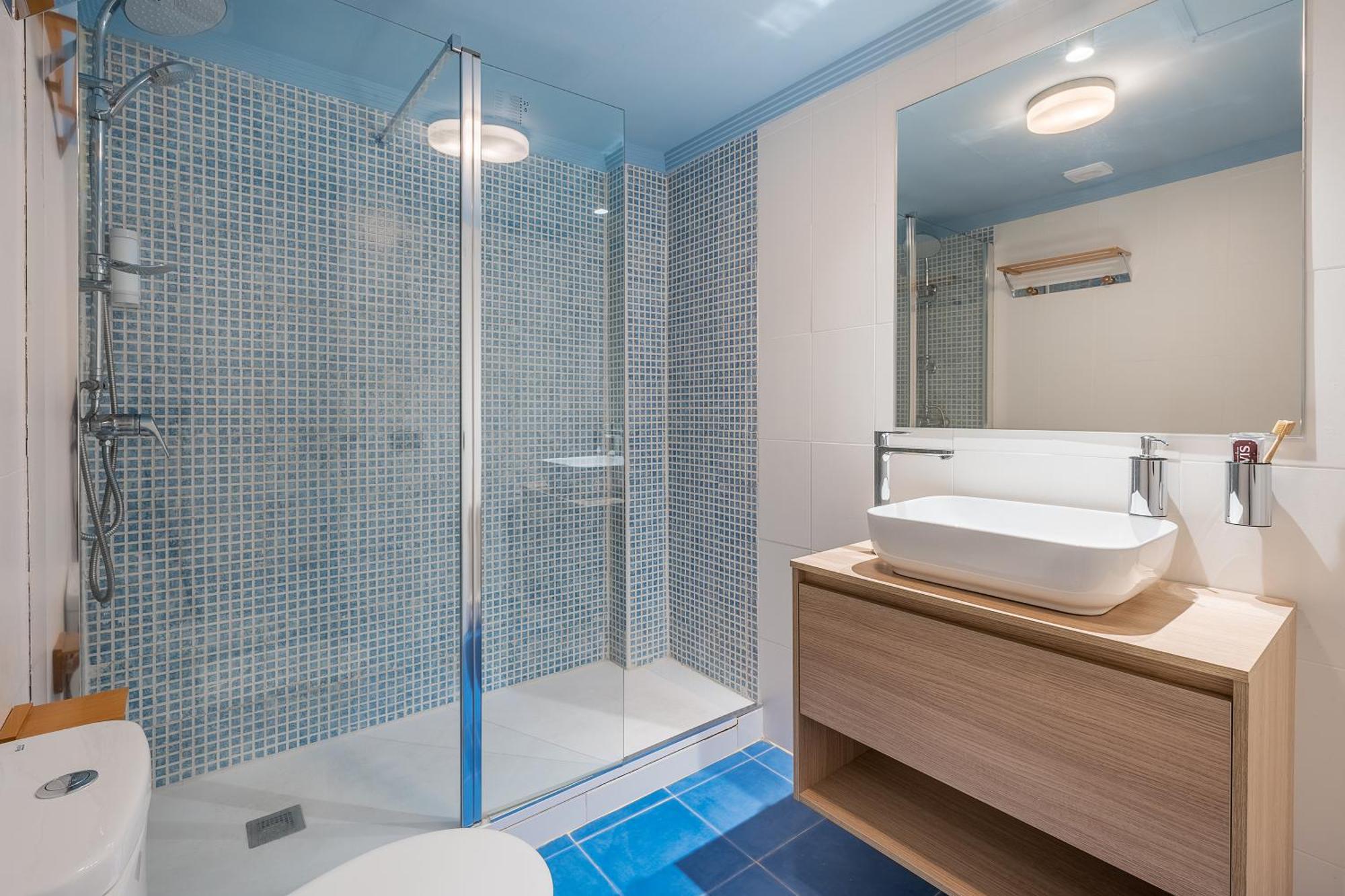 Granada Suites By Olala Homes Exterior photo